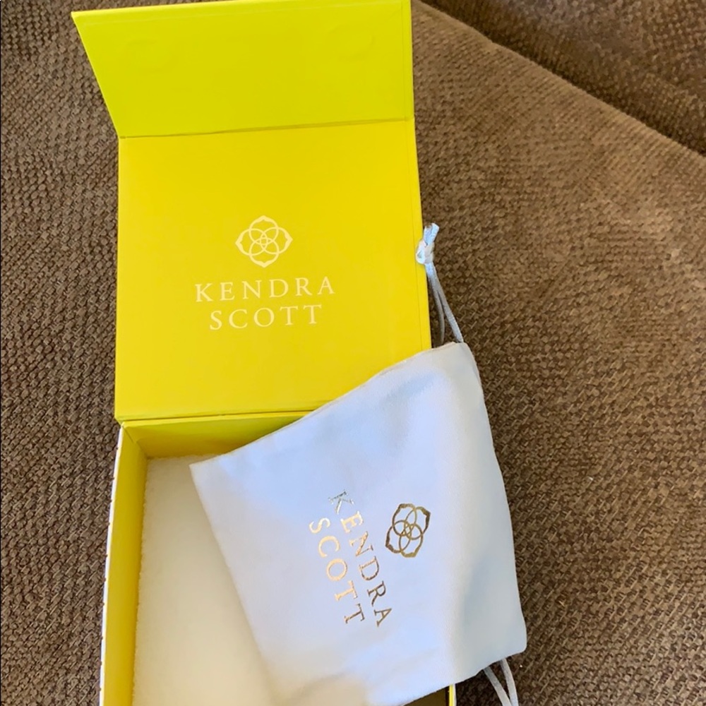 Kendra Scott box and bag